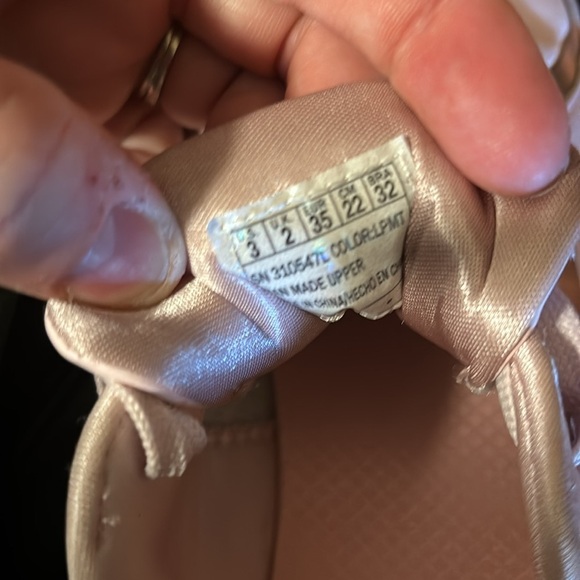 SKECHERS UNO GEN1 Size 3 - Picture 7 of 7